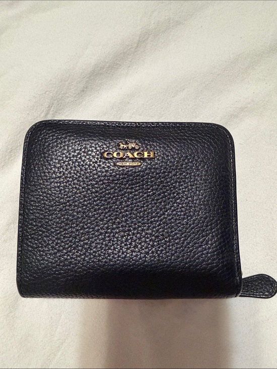 Coach Handbags - Coach Billfold Wallet Brass Hardware